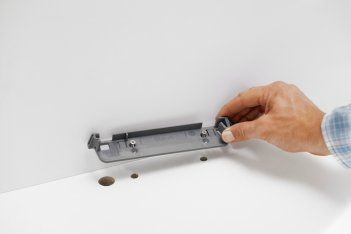 Держатель несущего профиля SERVO-DRIVE вертикально, снизу