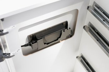 Крепление блока питания SERVO-DRIVE монтаж к стене